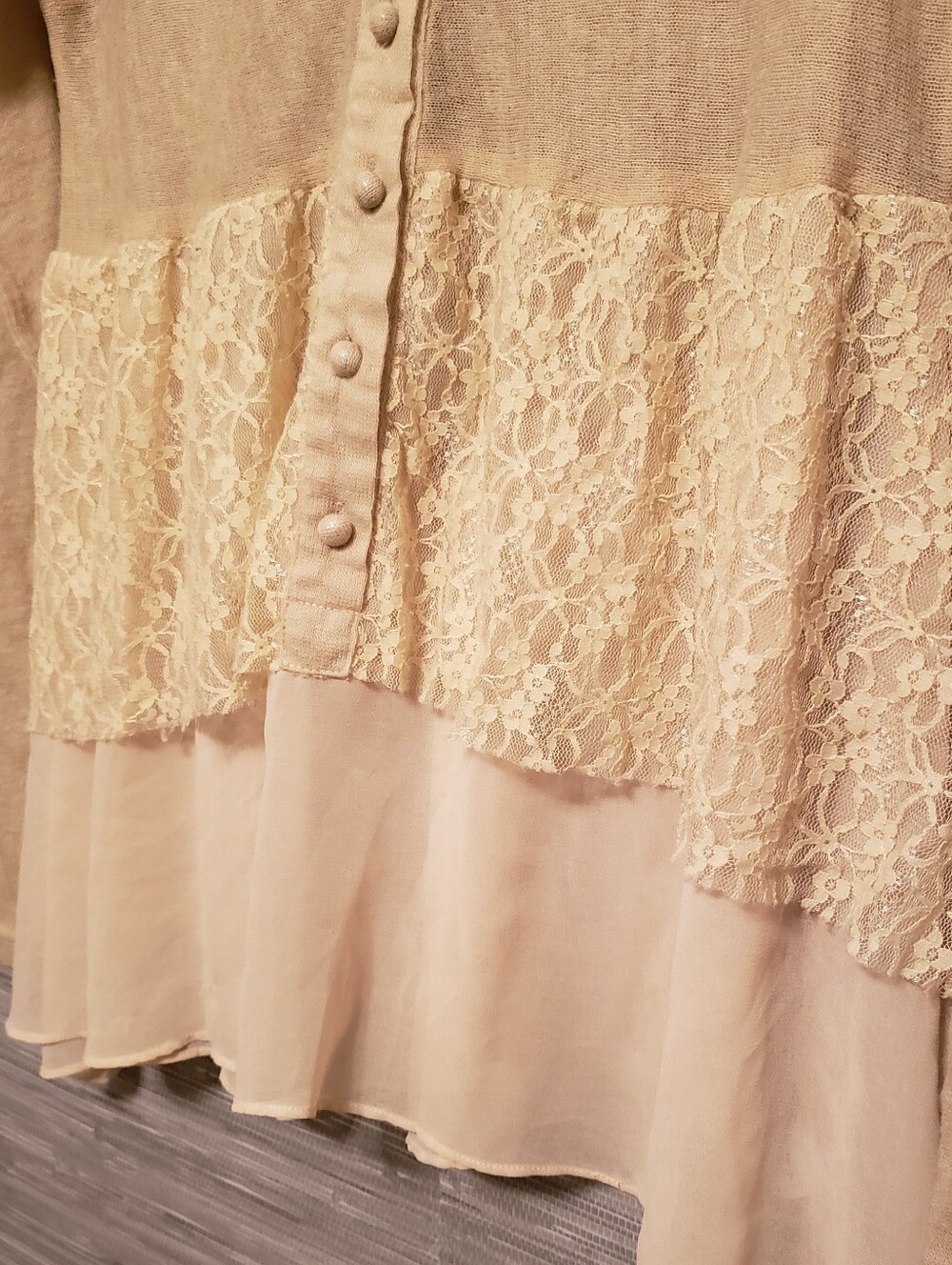 A'reve Lace Ruffle Top - Picture 3 of 4